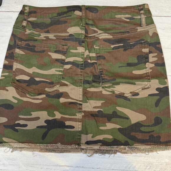 VTG Y2K Forever 21 medium green brown camo army mini skirt grunge military emo - Picture 2 of 6